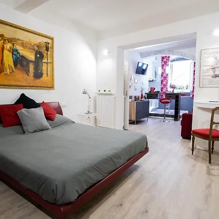 Santa Maria Novella Loft * フィレンツェ
